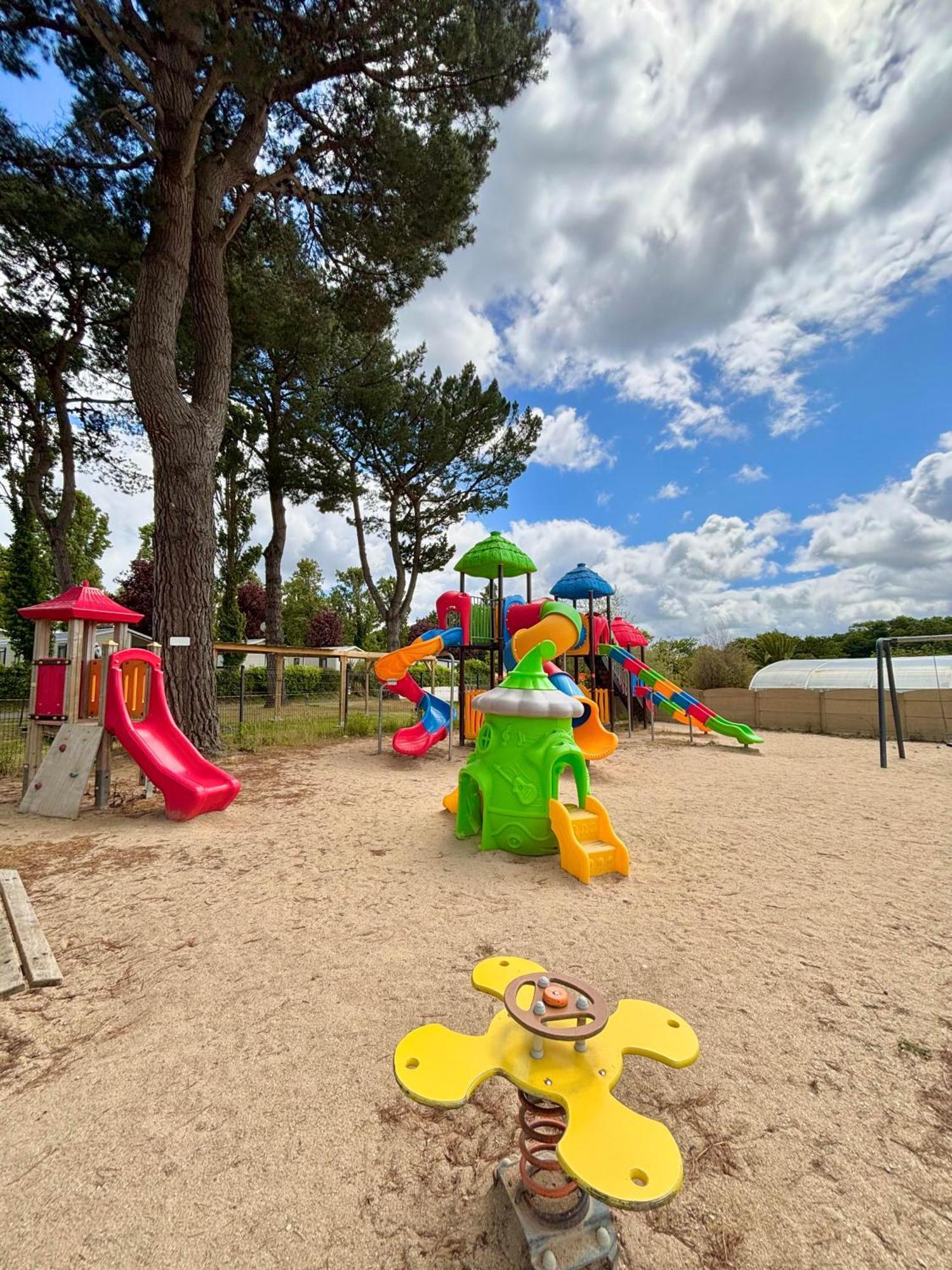 Camping Le Panoramic Hotel Binic Exterior foto